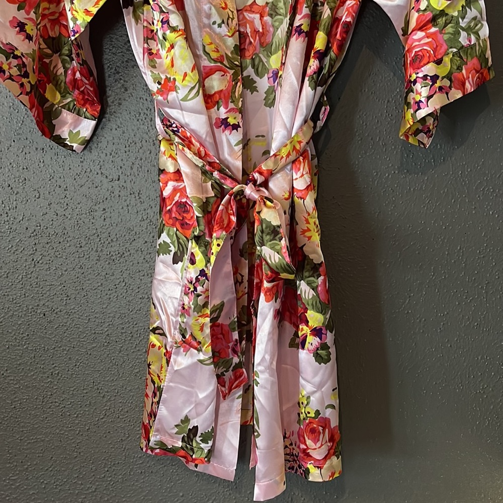 Miss to Mrs Pink Silk Floral Robe - Picture 8 of 14
